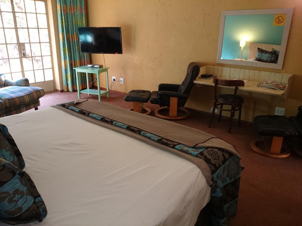 Hornbill Lodge Magaliesburg Bilik gambar