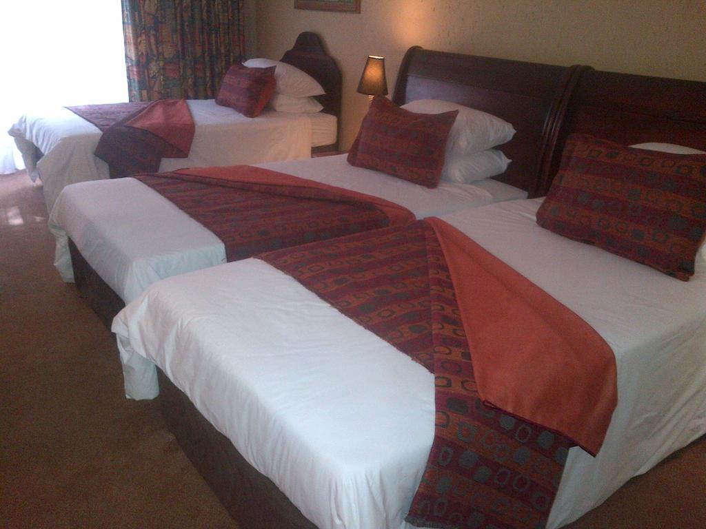 Hornbill Lodge Magaliesburg Bilik gambar